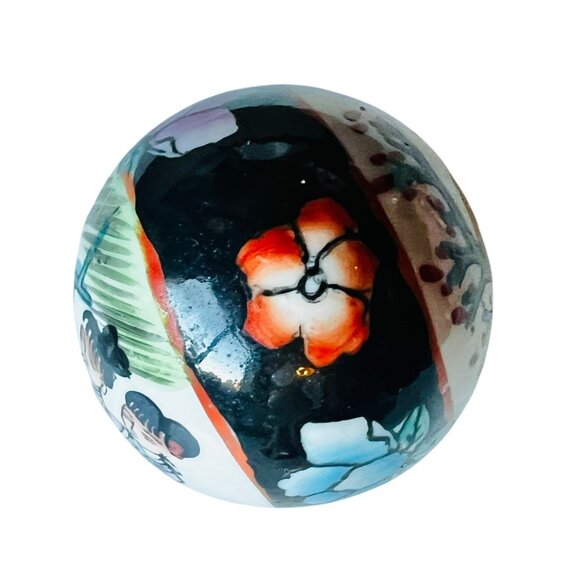 Hand-Painted Satsuma Porcelain Decorative Asian-Themed Egg With Floral & Village - Picture 5 of 9